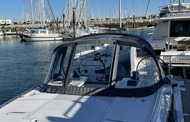 LARGE DECK HOOD 2 BAVARIA BAVARIA C38 2021