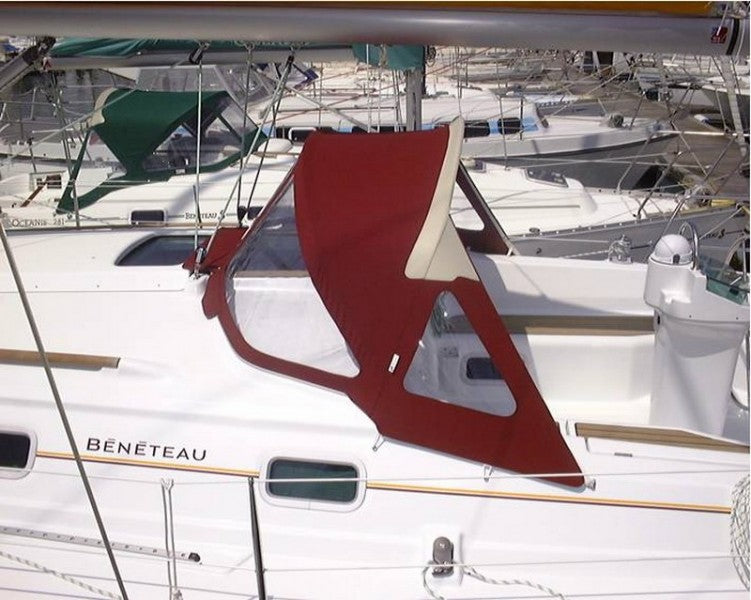 OCEANIS 331 1999 LARGE 2 ARCHES DECKHOOD