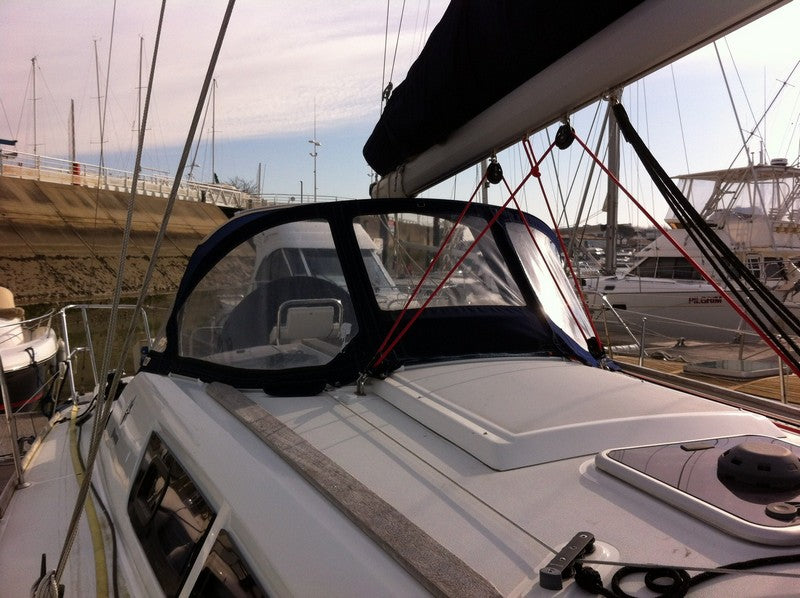 LARGE 2 ARCHES COWL SUN ODYSSEY SUN ODYSSEY 33 I 2009