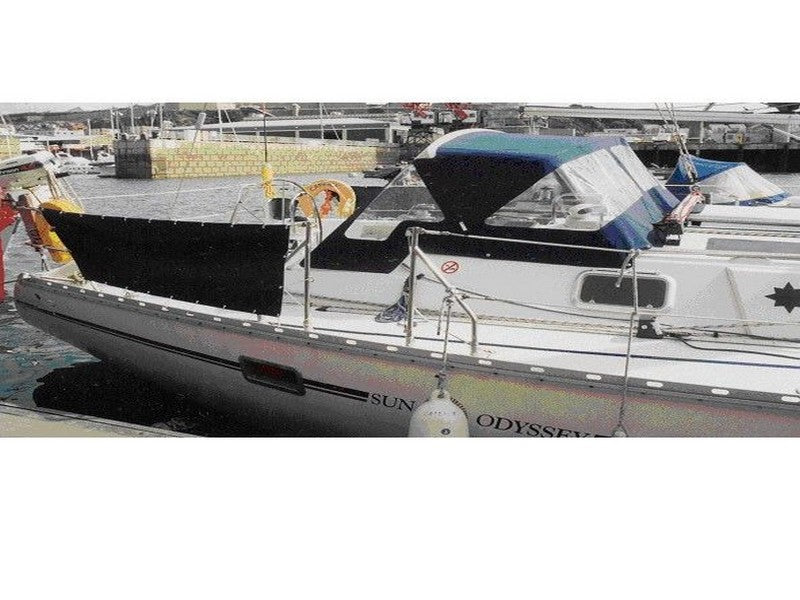 LARGE 2 ARCHES DECK HOOD SUN ODYSSEY SUN ODYSSEY 42 1991