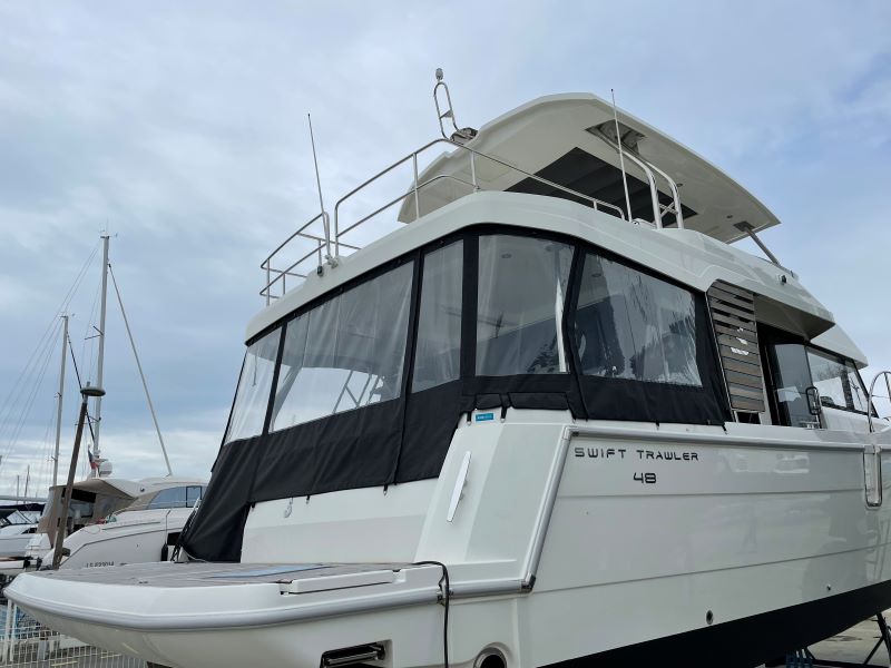 FERMETURE DU COCKPIT SWIFT TRAWLER SWIFT TRAWLER 48 2022