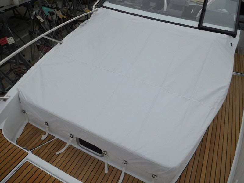 Housse de bain de soleil avant Gran Turismo Beneteau Gran Turismo 32 2020
