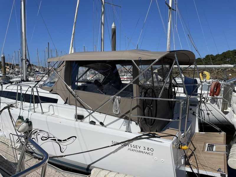 COUVERCLE LATÉRAL SUN ODYSSEY SUN ODYSSEY 380 2022