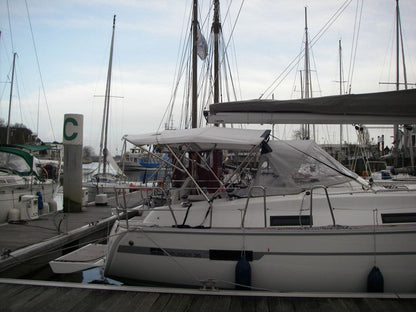 BIMINITOP LARGE 4 ARCHI BAVARIA BAVARIA 36 CRUISER  2011