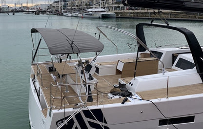 BIMINITOP HELMSMAN DUFOUR DUFOUR 61 2021
