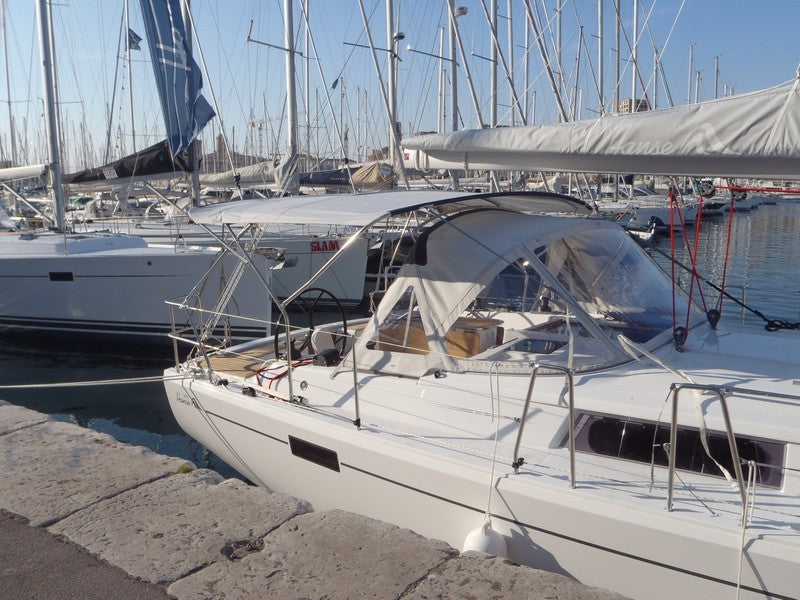 CAPOT DE CROISIÈRE HANSE HANSE 385 2011