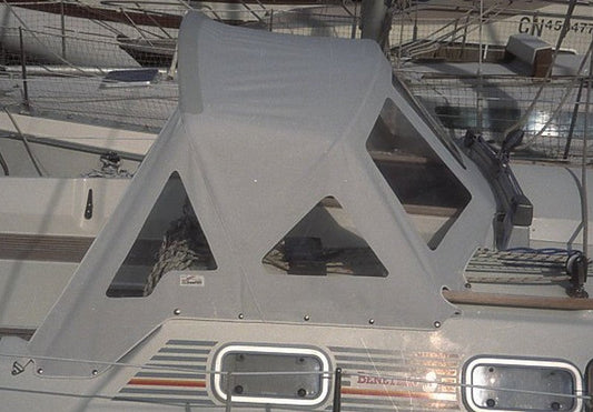 OCEANIS 320 1986 GRAND CAPOT DE PONT À 2 ARCHES