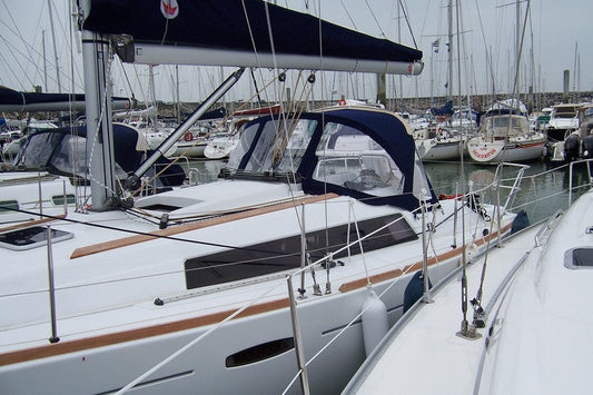 OCEANIS 34 2008 GRAND CAPOT DE PONT À 2 ARCHES