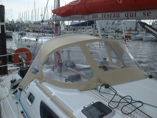 LARGE 2 ARCHES SUN FAST SUN FAST 35 2004 DECKHOOD