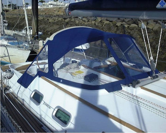 LARGE 2 ARCHES SUN ODYSSEY SUN ODYSSEY 37 1999 COWL