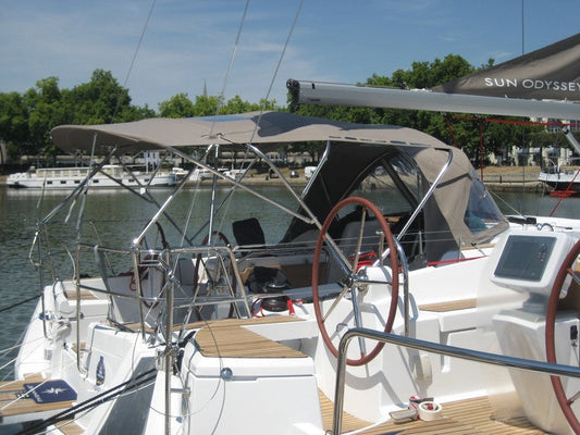 LARGE 2 ARCHES ROOFTOP SUN ODYSSEY SUN ODYSSEY 42 DS 2010