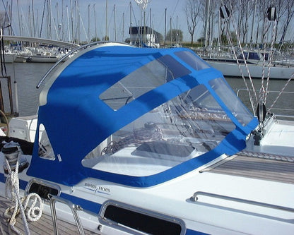 TUGA MAXI 3 ARCHES BAVARIA HOOD BAVARIA 47 2001