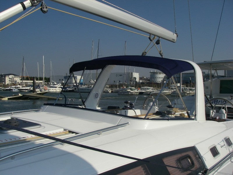 OCEANIS 50 NL 2010 MAXI 3 ARCHES CAPOT DE PONT