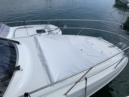 Housse de bain de soleil avant GRAN TURISMO BENETEAU GRAN TURISMO 36 2019