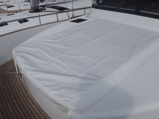 HOUSSE DE CHAISE LONGUE AVANT SWIFT TRAWLER SWIFT TRAWLER 50 2013