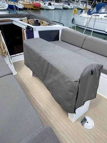 HOUSSE DE TABLE DE COCKPIT DUFOUR DUFOUR 48 2025