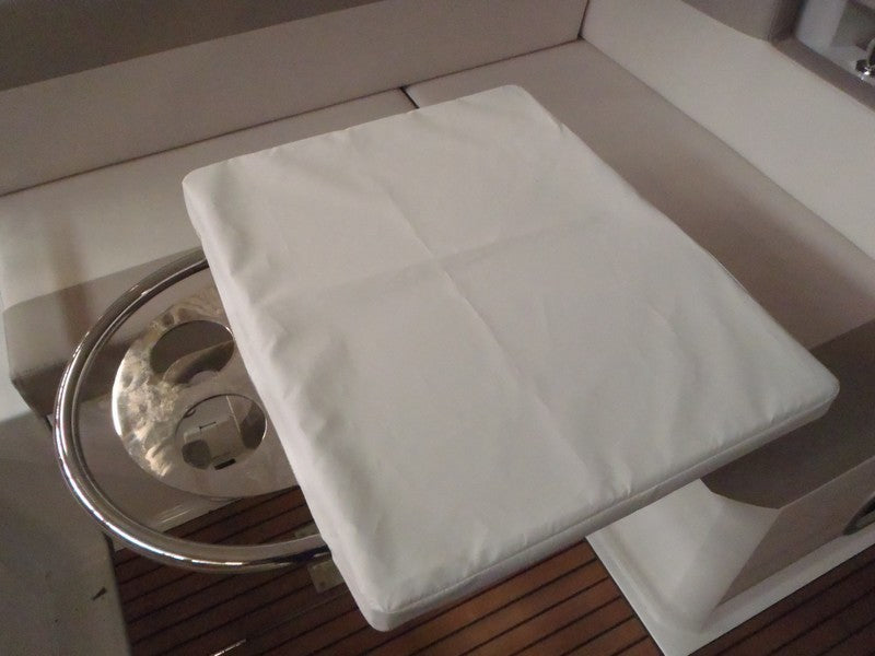 HOUSSE DE TABLE DE COCKPIT LEADER LEADER 36 OPEN 2015