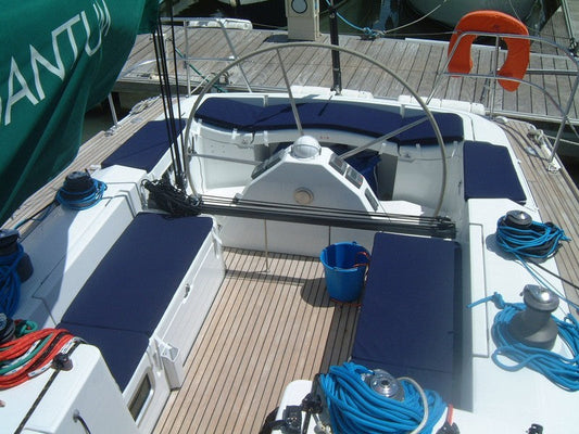 FIRST COCKPIT CUSHIONS FIRST 44 7 2004