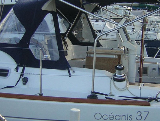 OCEANIS 37 2008 WIND BREAK PROTECTION GUARDS
