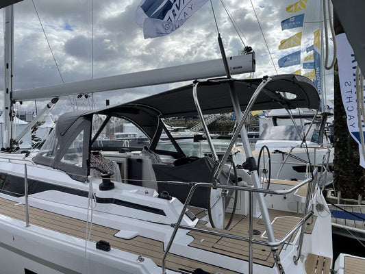 BAVARIA BAVARIA C38 2021 SIDE SUN COVER