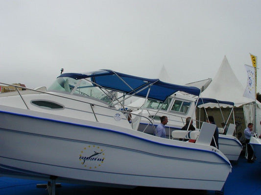 AUVENT EUROFISH EUROFISH 600 CABINES 1998